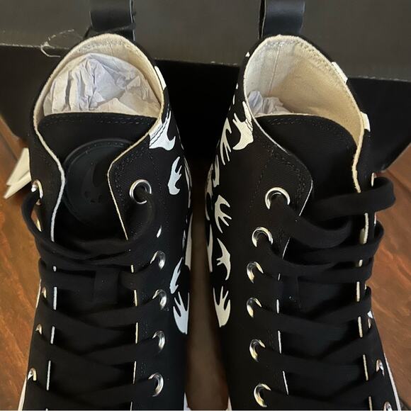 MCQ Alexander Queen Swallow Swarm Vulc High-Top Sneaker in Black - Picture 5 of 8